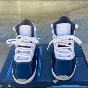 Jordan 11 win like 82 🥇 size 9.5 price 200$ (read description)